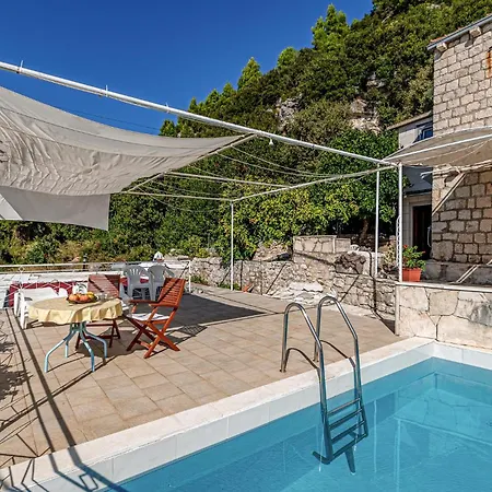 60 With Outdoor Swimmingpool *